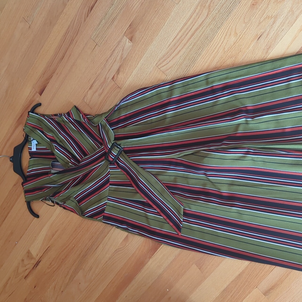 Like new green jump suit